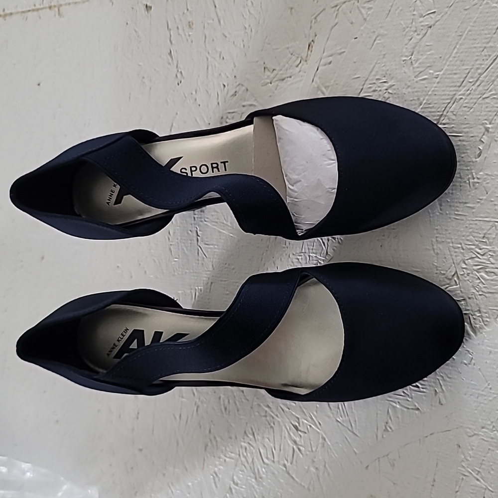 Ann Klein Sport Pump